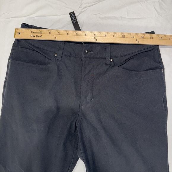 Lululemon ABC Everyday Pants Men's Size 31 Gray Classic Straight - Picture 4 of 8